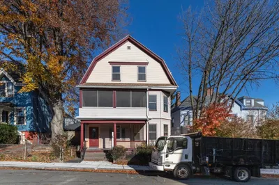 43 Evergreen Ave