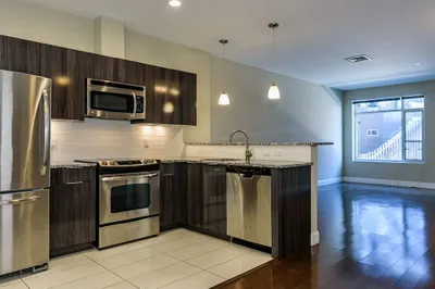 11 West Broadway #209