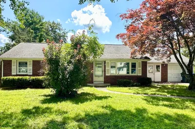 137 Carroll St 1