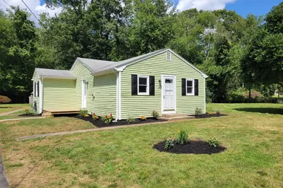20 Pleasant St