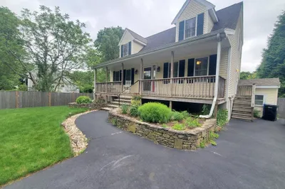 2 Valley Road 1