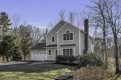 197 Hickory Hill Rd 1