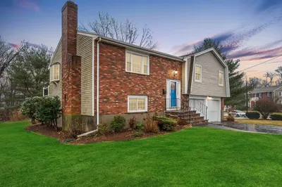 66 Danbury Rd 1