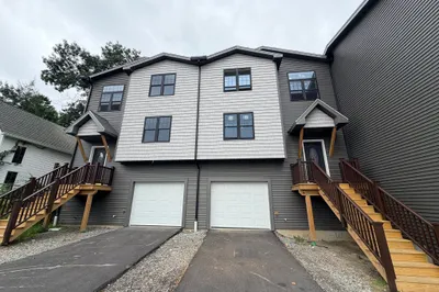 54 Warner Ave 1