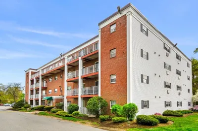 26 Greentree Ln #31