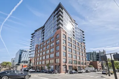 100 Shawmut Ave #704