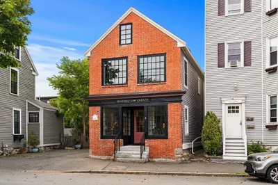 8 Essex St 1