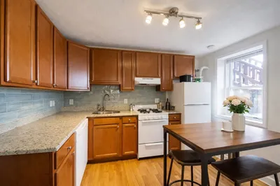 1056 Cambridge St #3R 1