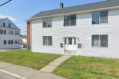201/203 North Main St #2B 1