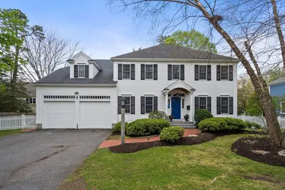 26 Thomas Rd