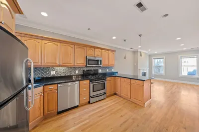 161 Dorchester St #2 1