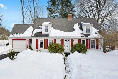 12 Gates Rd 1