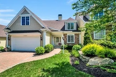 17 Ivana Dr #17 1
