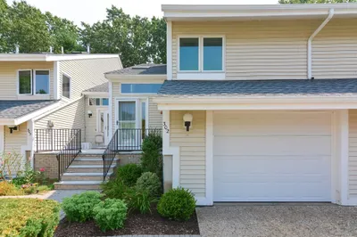 302 Centre Lane #302 1