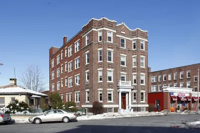 1 Harbor St #8