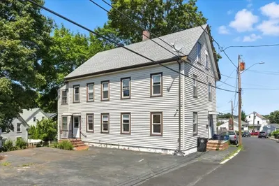 28 Bow St 1