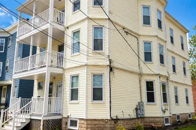 37 Waverly Street #2 1