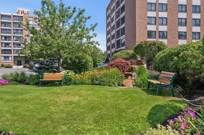 51 Melrose St #1H