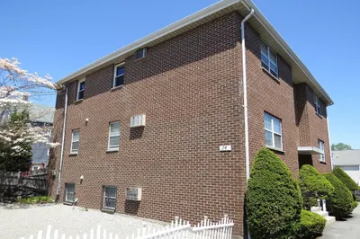 74 Harvard St 1