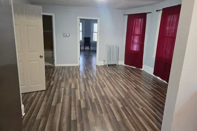 34 Marion /ave #1