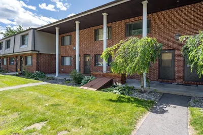 380 Farrwood Dr #380