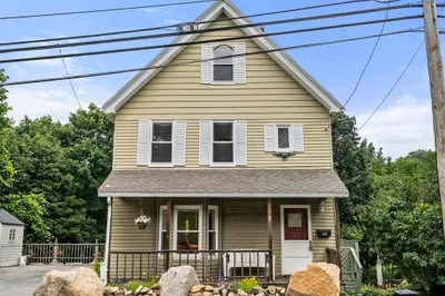 167 Essex Ave 1