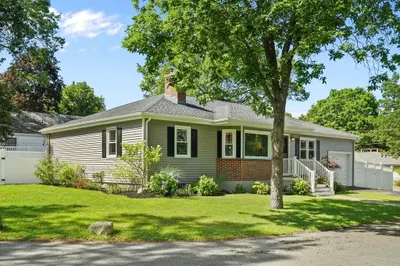 15 Gallo Road