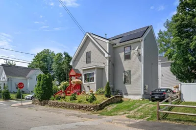 211 Green St 1