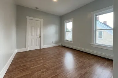 15 W Chestnut St #2R 1