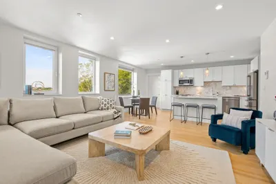52 Fisher Avenue #302 1