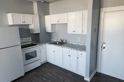 15 N Main St #30