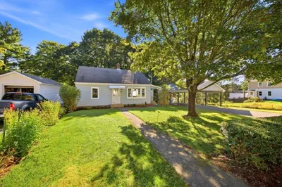 114 Quaboag St 1