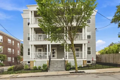 34 Heath St #3 1