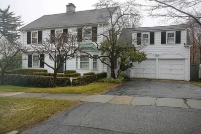 15 Dennison Rd 1