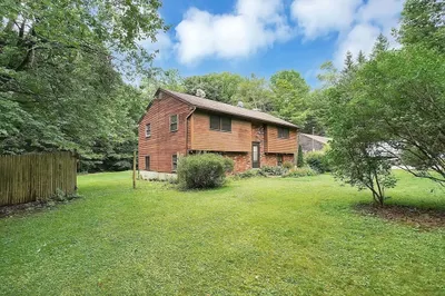 441 Dingle Rd 1