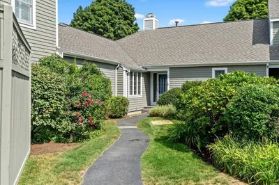 56 Floret Cir #56 1