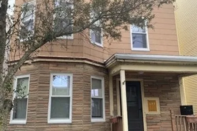 17 RAven St #A