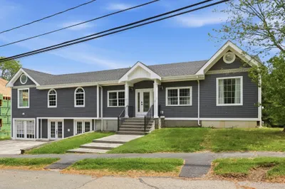 52 Ridgewood Rd 1