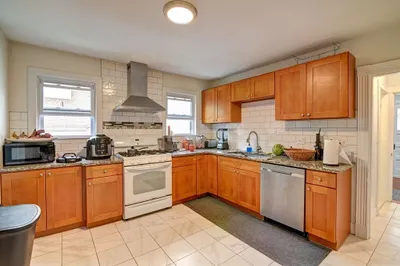 19 Wollaston Ave 1