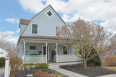 32 Circuit Ave #32 1
