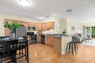 243 Salem St #3 1