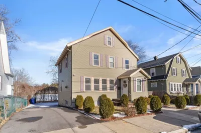 88 Goodenough St