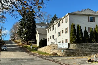 21 Mount Vernon Street #1C