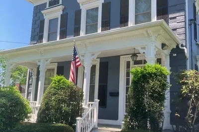 241 Main St 1