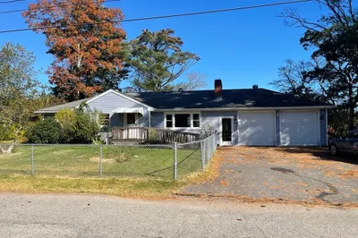 73 Crystal Lake Dr