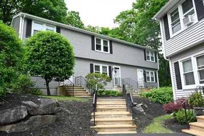 270 Sunderland Rd #99