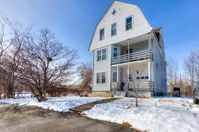163 W Boylston Dr