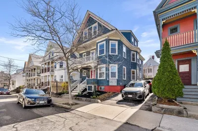 41 Burnside Ave #1