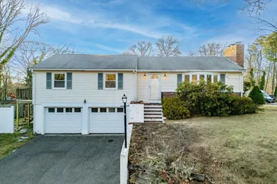 3 Raintree Rd 1