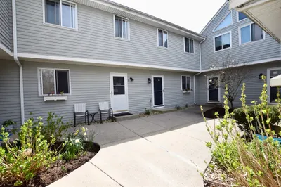 201 Lake St. #32 1